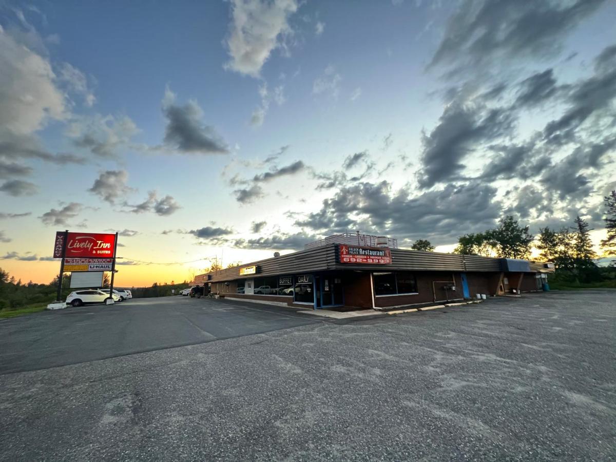 Lively Inn And Suites - Sudbury Naughton Dış mekan fotoğraf