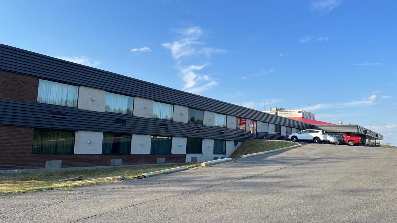 Lively Inn And Suites - Sudbury Naughton Dış mekan fotoğraf
