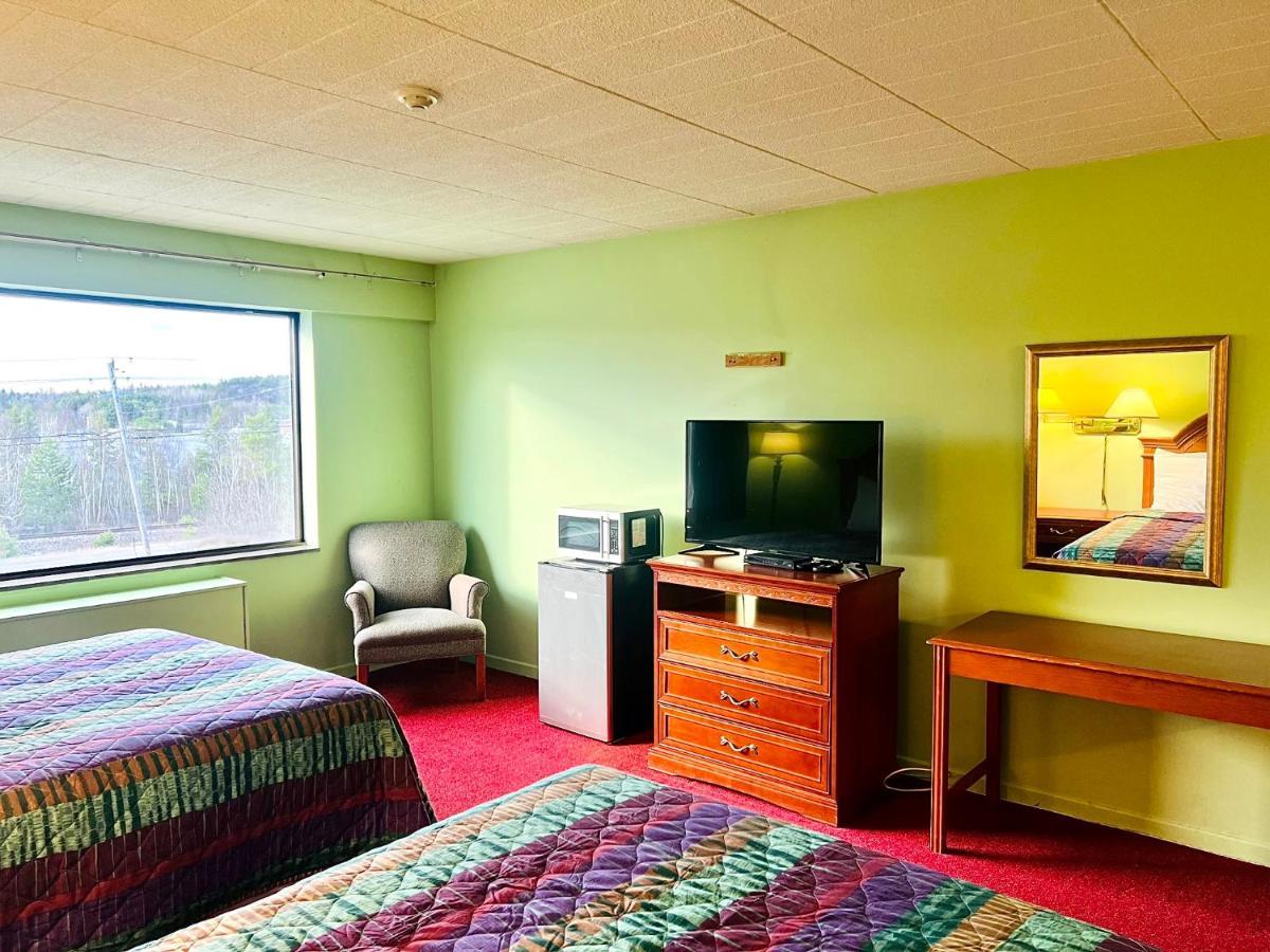 Lively Inn And Suites - Sudbury Naughton Dış mekan fotoğraf
