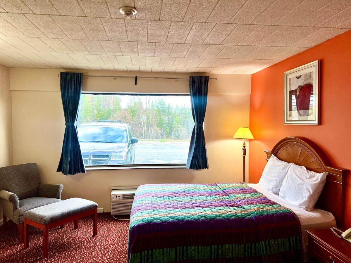 Lively Inn And Suites - Sudbury Naughton Dış mekan fotoğraf