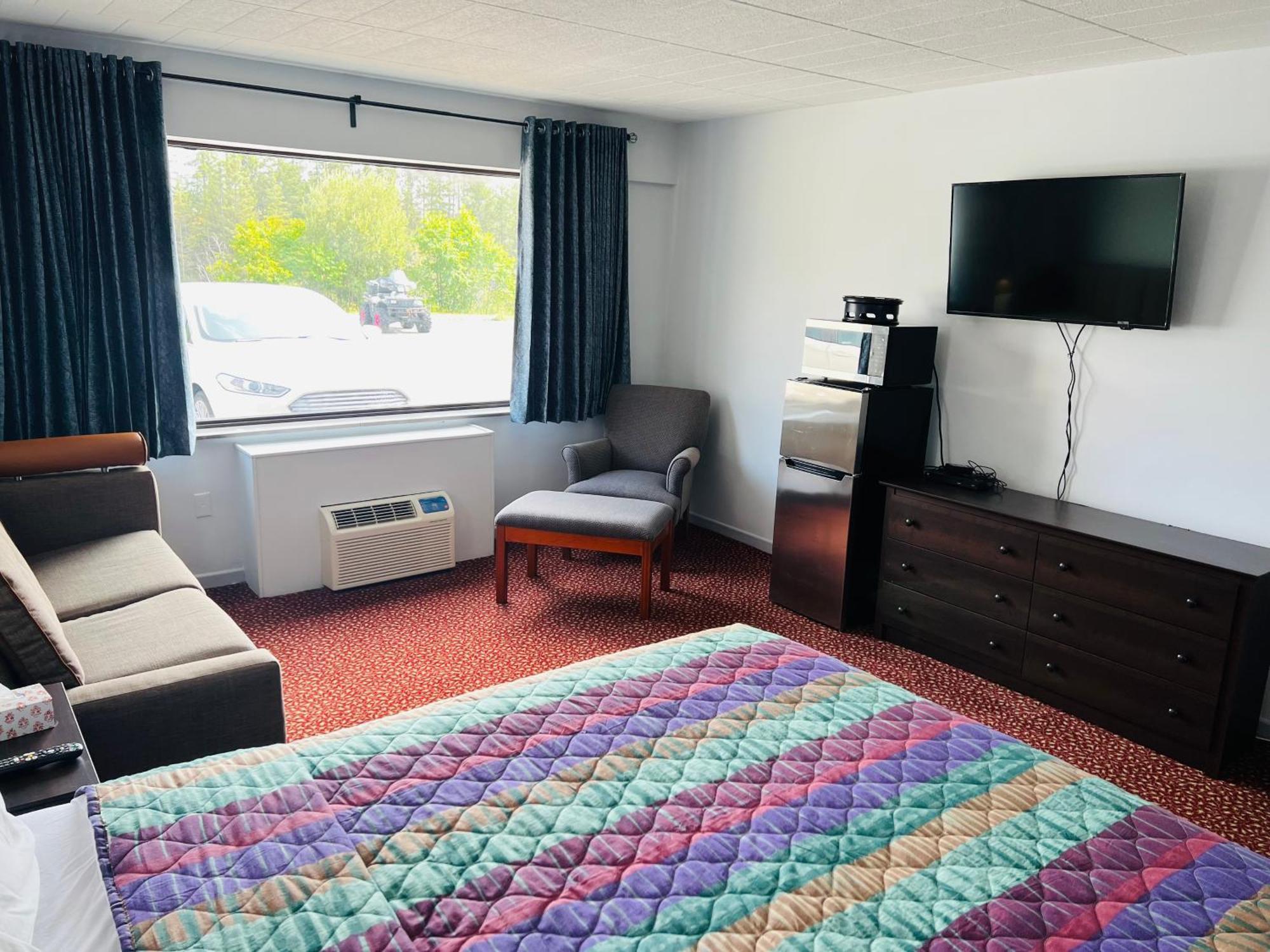 Lively Inn And Suites - Sudbury Naughton Dış mekan fotoğraf